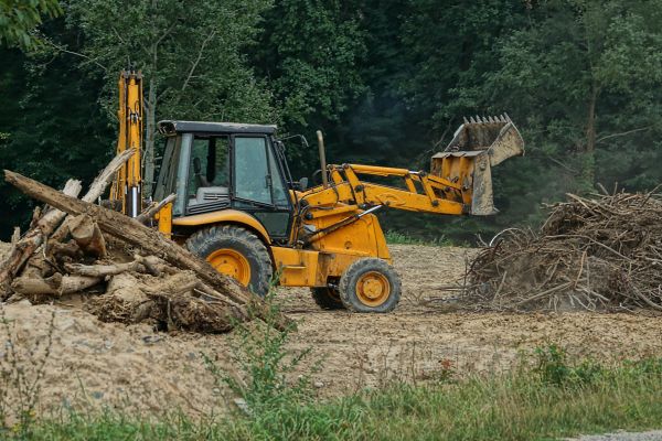 Cost of Land Clearance Service in Davenport